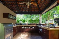 Pumilio Mountain & Ocean Hotel - breakfast