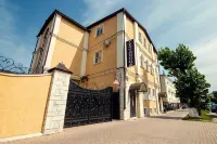Tri Bogatyirya Butik-Hotel