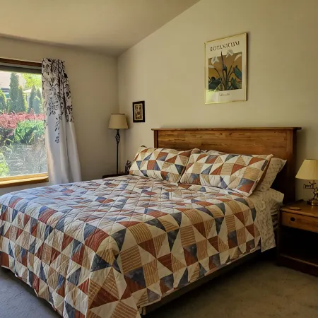 Gresham House: Your home away from home... A comfy, cozy corner of Gresham. Отели в г. Грешам