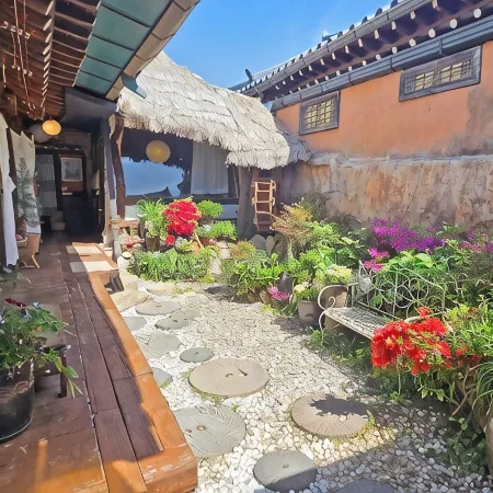Jeonju LeetaekGu Sarangchae 1 Отели рядом с достопримечательностью «Павильоны Омоктэ и Имоктэ»