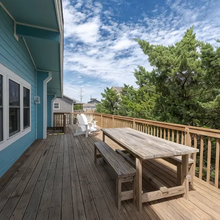 Finlandia: 3BR Avon cottage. Dog-friendly - steps from pristine beach!