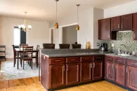 2nd floor loft near the lake!