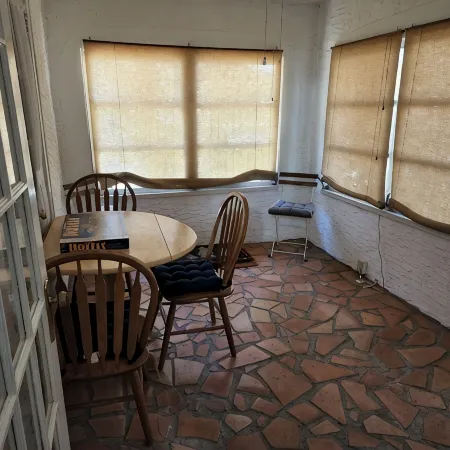 Charming Mt Dora 2 Bedroom Home - 1 Mile from Historic Downtown!