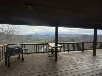 Lazy Bear Cottage-No Cleaning Fees & direct access to Brimstone - Wifi