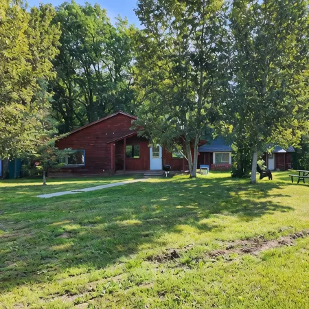 Rustic Cabin Hyde-A-Way