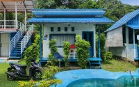 Tanjung Tinggi Cottage - Pools
