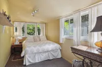 Relaxing redwood forest home with hot tub and sauna at Lagunitas Creek - 3 ดาว