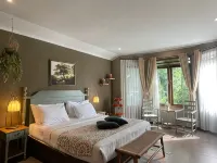 Sandalwood Boutique Hotel Lembang Hotels near Bosscha Observatory