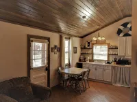Welcome to Pearl Haven - a 500 sf Gem! Hosting Both Long and Short-Term Rentals! - 3-Star