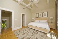Secret Villa I @ Old Town with Private Pool, close to Duval!