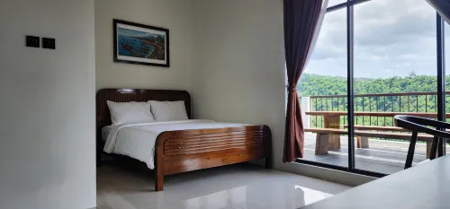 Gajah 12 Lake View Resort