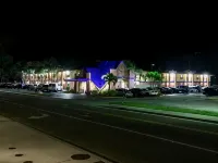 Americas Best Value Inn Sarasota Downtown - Bãi đậu xe