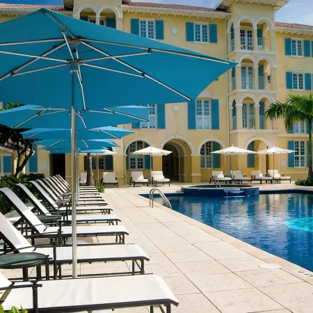 Luxury 2 Bedroom on Grace Bay w/ Direct Ocean View - Unit 206 Villa Renaissance