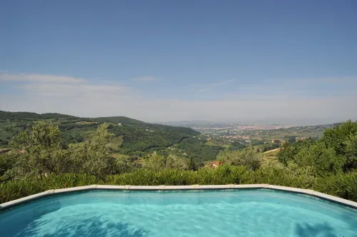 Elegante villa con piscina a soli 12 km da Firenze ideale per famiglie e gruppi - Wifi