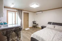 Ulsan Ganjeolgot Guardian Angel Pension - مبيت وإفطار
