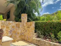 Villa Mariposa N°10 - Luxury Beachfront Escape, Private, Steps to Beach & Pool - 4つ星