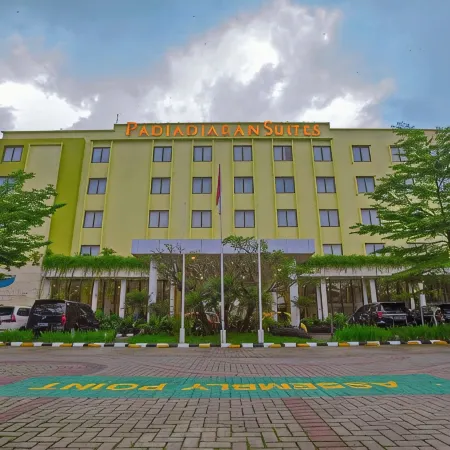 Padjadjaran Suites Resort and Convention Hotel
