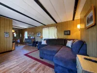 Lake side Trailer home with WiFi in Seeley Lake & Shared Dock Access! - Homestays