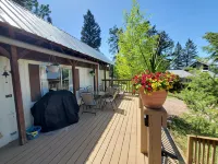 Lake side Trailer home with WiFi in Seeley Lake & Shared Dock Access! - Homestays