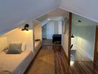 Restored 1930's Farm House - 3성급