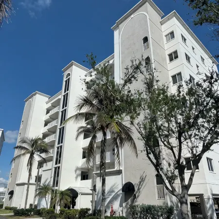 GORGEOUS PENTHOUSE-Best bayfront and gulf water views around! Ocean/Pool access!