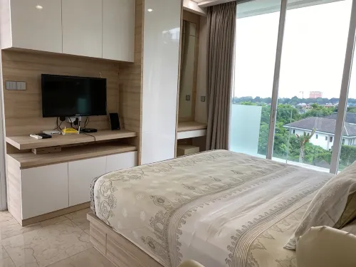 Art Deco Apartemen Private Jacuzzi by Inhouse Property