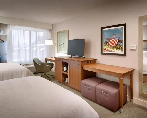 Hampton Inn Salt Lake City-Downtown Hotels near Trolley Square