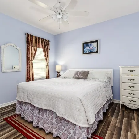 Peaceful 2BR Home w/ Modern Comforts in Riverview Hotels in Riverview