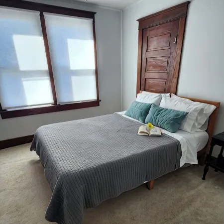 Charming Cottage, close to all the sights.