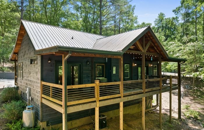 Blue Ridge, GA - Cozy Mountain Cabin