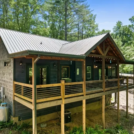 Blue Ridge, GA - Cozy Mountain Cabin