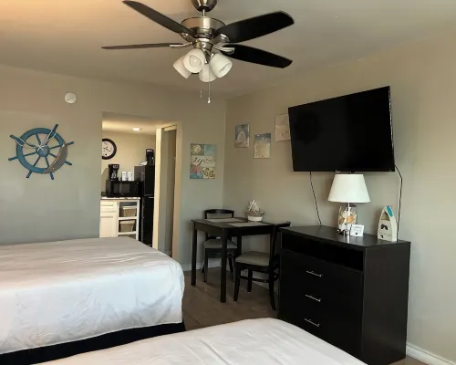 Waterfront Views in Rockport–FultonStay at Our Charming Motel Room. Hotels in Fulton