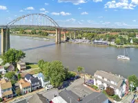 Luxury 2-bedroom house with Water views, Chesapeake City