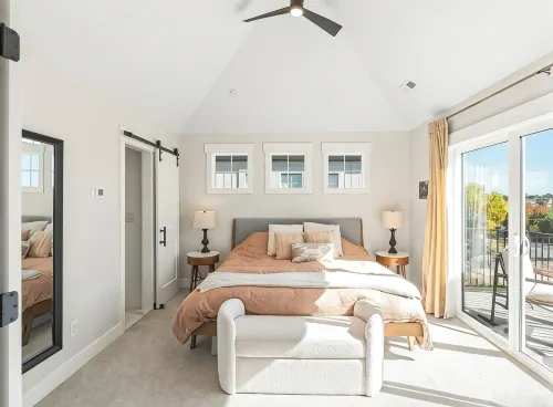 Bright/Beautiful new townhome near Old Town Arvada/Quick access to the Mountains - 4-Sterne