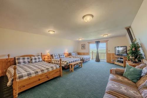 Meadow and Mountain Views just 23 miles to Yellowstone - con vistas a la montaña