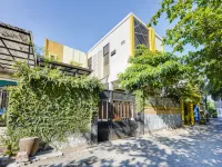 Boarding House Gresik Syariah Hotels in Kebomas
