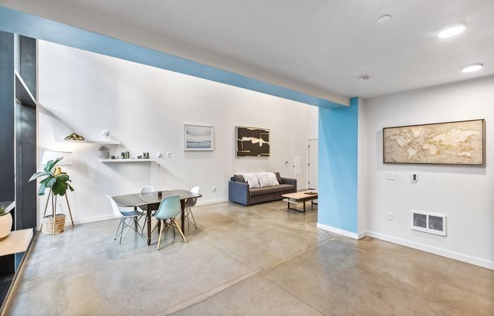 Open Loft in Redmond Core - 92 Walkscore!