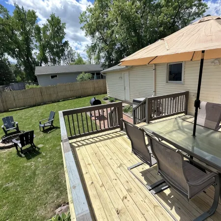 Charming 3 Bedroom 2.5 bathroom finished basement, Huge yard and Charcoal grill