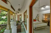 Vedic Village Retreat Kodungallur - Pool