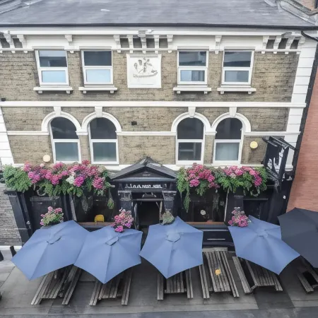Old Ship Inn Hackney Отели рядом с достопримечательностью «Театр Хакни-Эмпайр»