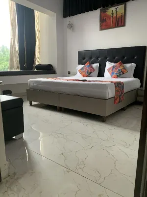 Hotel Red Inn Hotels in Old Gurgaon
