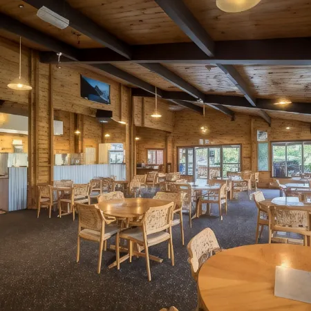Te Anau Top 10 Holiday Park and Motels