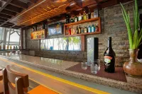 Crown Regency Beach Resort - Bar