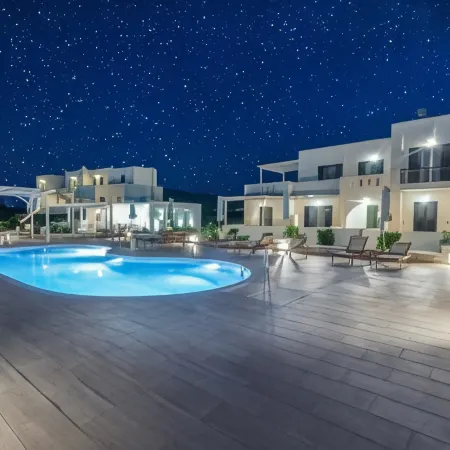 Iphimedeia Luxury Hotel & Suites