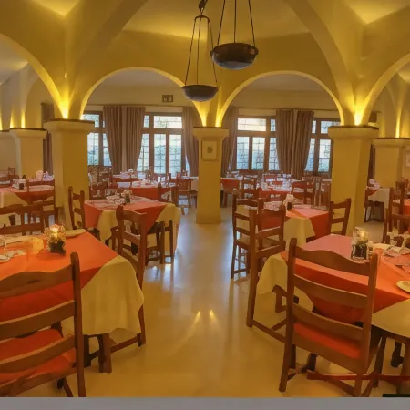 Cornucopia Hotel