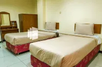 Grand Kembar Hotel Mitra RedDoorz