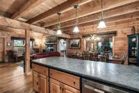 WHEELCHAIR ACCESSIBLE, 4 King Suites, Close to Pigeon Forge, WOW Views! - 4 ดาว