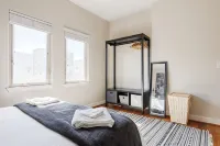 NEW! Downtown Tempe Loft - Walk to ASU & Mill Ave. - balcony