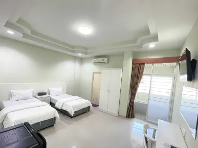 Grand Charoonrat Apartment โรงแรมใกล้ร้านอาหาร ครูต้อ