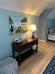 Quaint historic home in the heart of Bemus Point Village- a stroll to the water! -  Privatzimmer